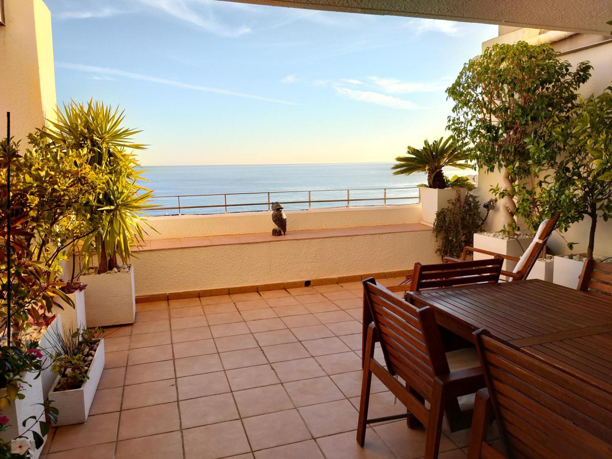 Piso En La Primera Linea Del Mar Con 2 Dormitorios Benidorm Exterior photo